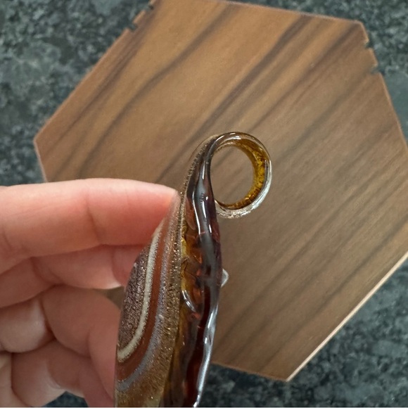 GLASS LEAF NECKLACE PENDANT BROWN WITH GOLD AND SILVER SWIRL DESIGN - Picture 5 of 5